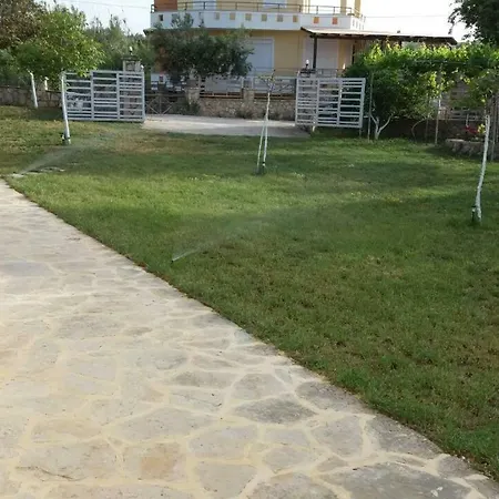 Thalassa Apartment